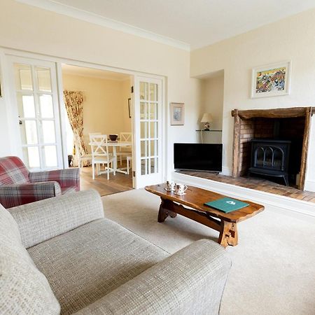 Fir Tree Cottage - Cosy 3 Bed Cottage In Penrhyn Bay With Beautiful Sea Views And Access To Snowdonia Rhos-on-Sea Bagian luar foto