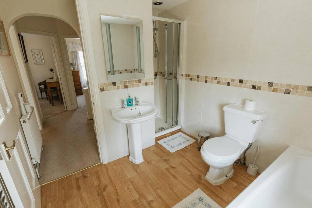 Fir Tree Cottage - Cosy 3 Bed Cottage In Penrhyn Bay With Beautiful Sea Views And Access To Snowdonia Rhos-on-Sea Bagian luar foto
