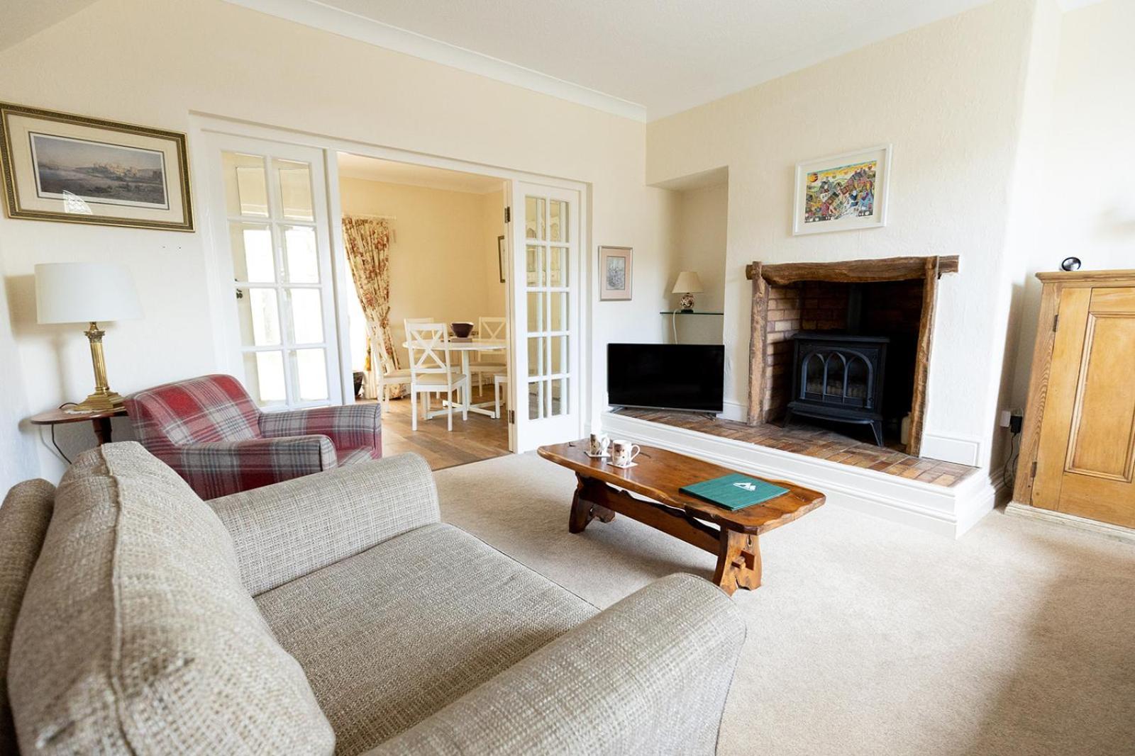 Fir Tree Cottage - Cosy 3 Bed Cottage In Penrhyn Bay With Beautiful Sea Views And Access To Snowdonia Rhos-on-Sea Bagian luar foto